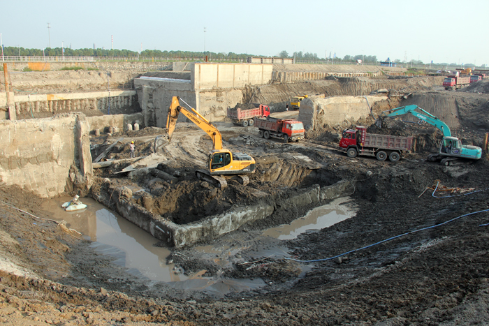 下閘首土方開挖