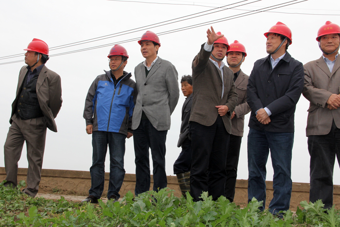 簡(jiǎn)潔的開(kāi)工儀式