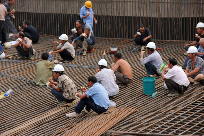 工人師傅們工間休息