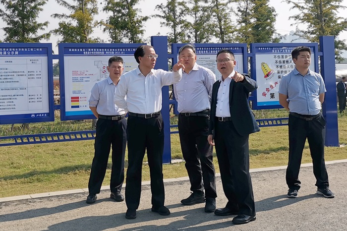 1698712056675416.jpg 1-700.jpg